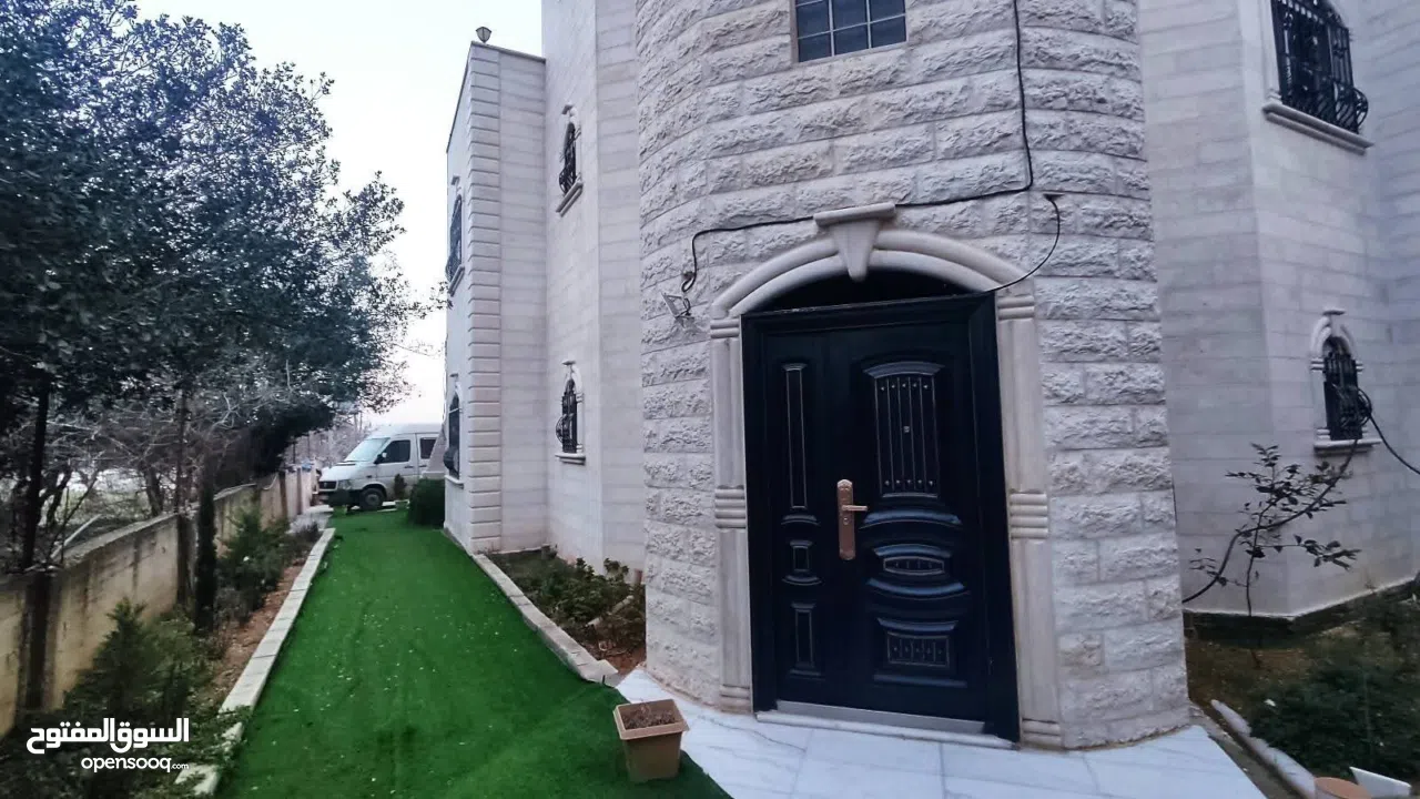 فلا وارض مميزه للبيع