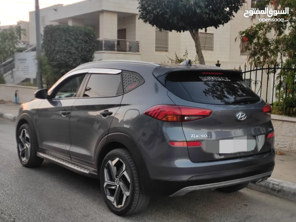 هونداي توسان ماطور 2000ديزل 2*4 فحص نخب وعداد قليل