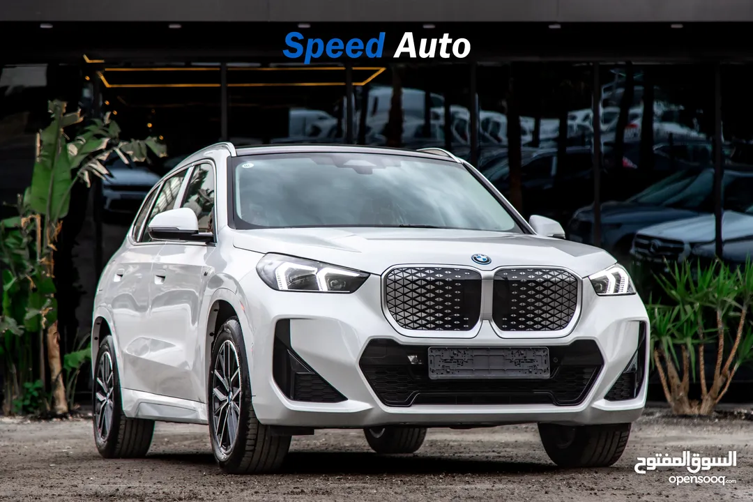 BMW IX1 e-drive 25L 2024 M Package kit full Electric