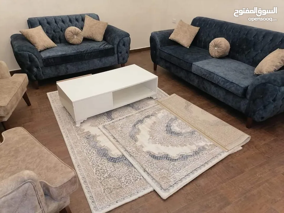 عشب صناعي كثافات مختلفه و جلد بي في سي بلجيكي