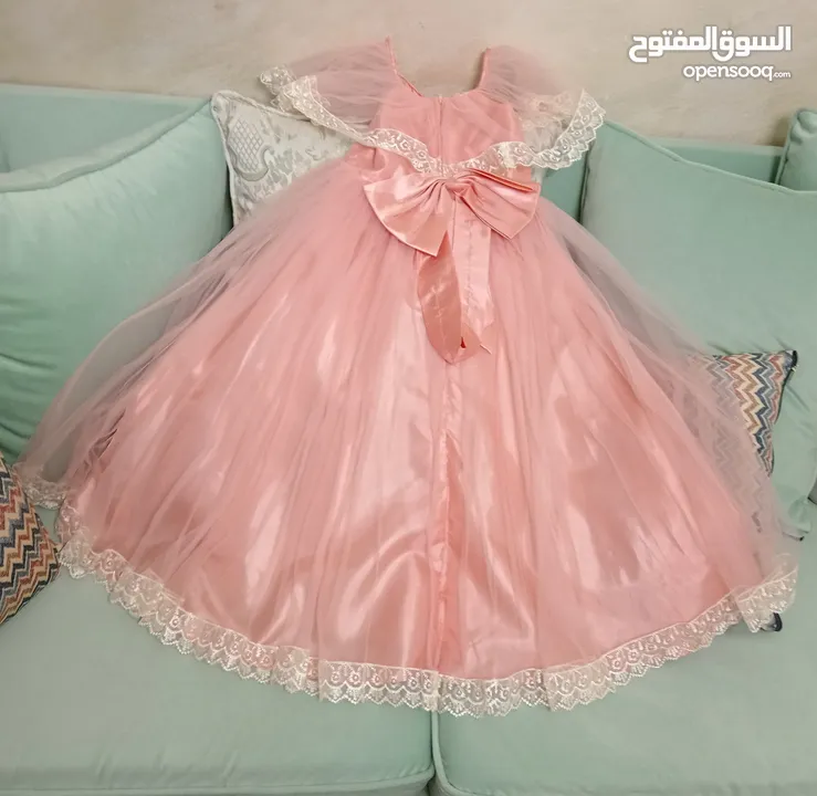 فستان بناتي