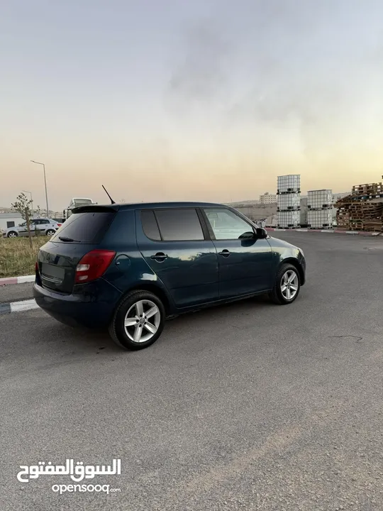 سكودا فابيا 2013 بسعر مميز دفعة 12 وشيكات 2000