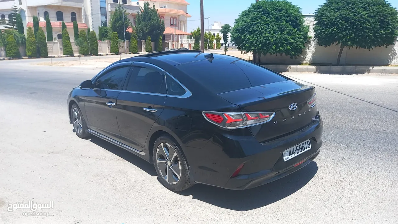 هونداي سوناتا 2018 فحص 3 جيد لون اسود ملوكي فل الفل اعلى فئة بانوراما بسعر مغري قابل للبدل