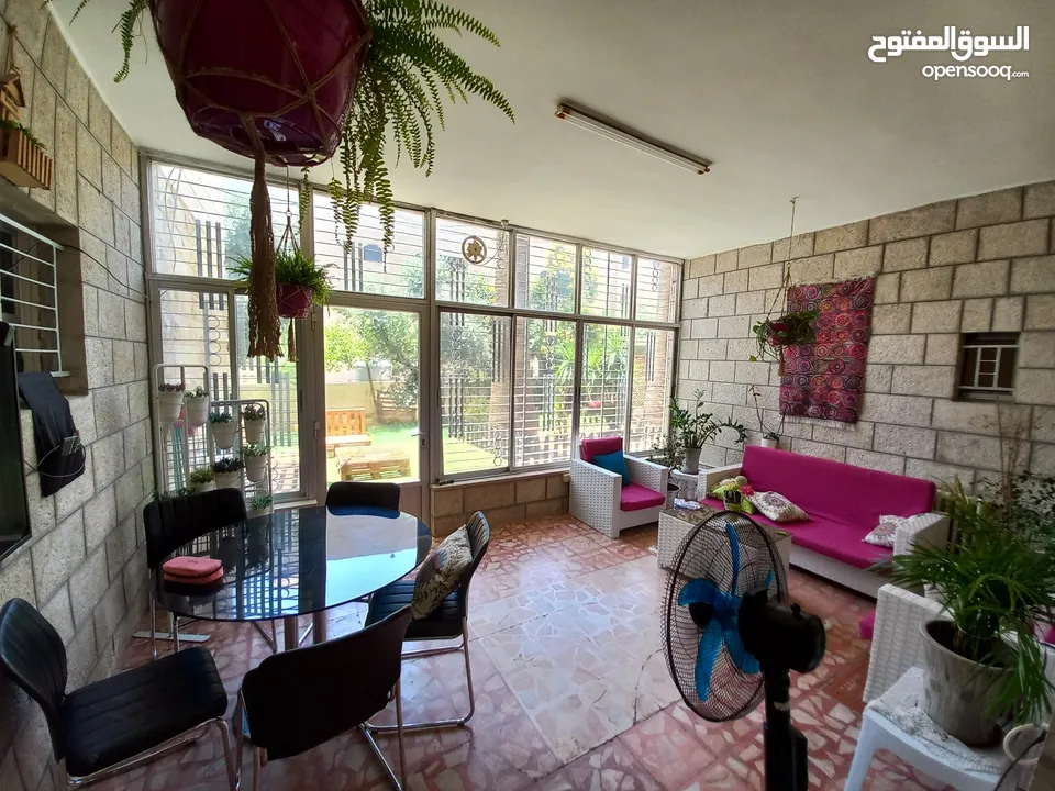 شقة غير مفروشة للإيجار 400م2 ( Property 16683 )-174848012