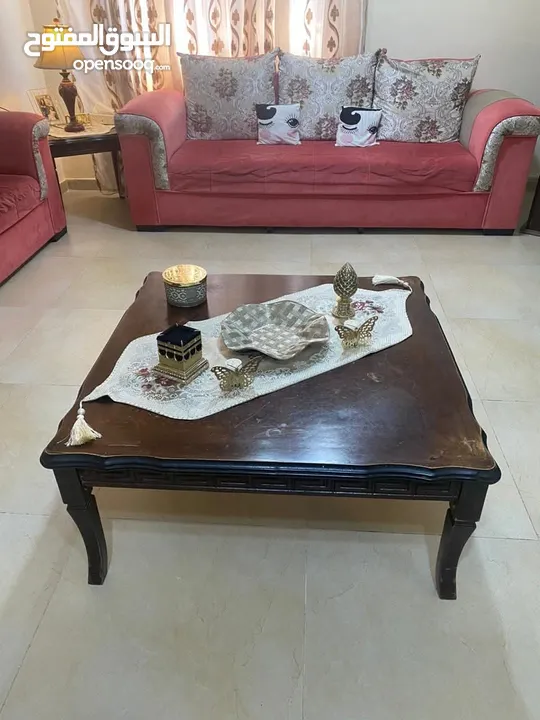 كنب مستعمل بحالة جيدة