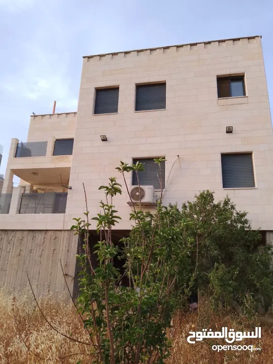 منزل دوبليكس للبيع في بتير