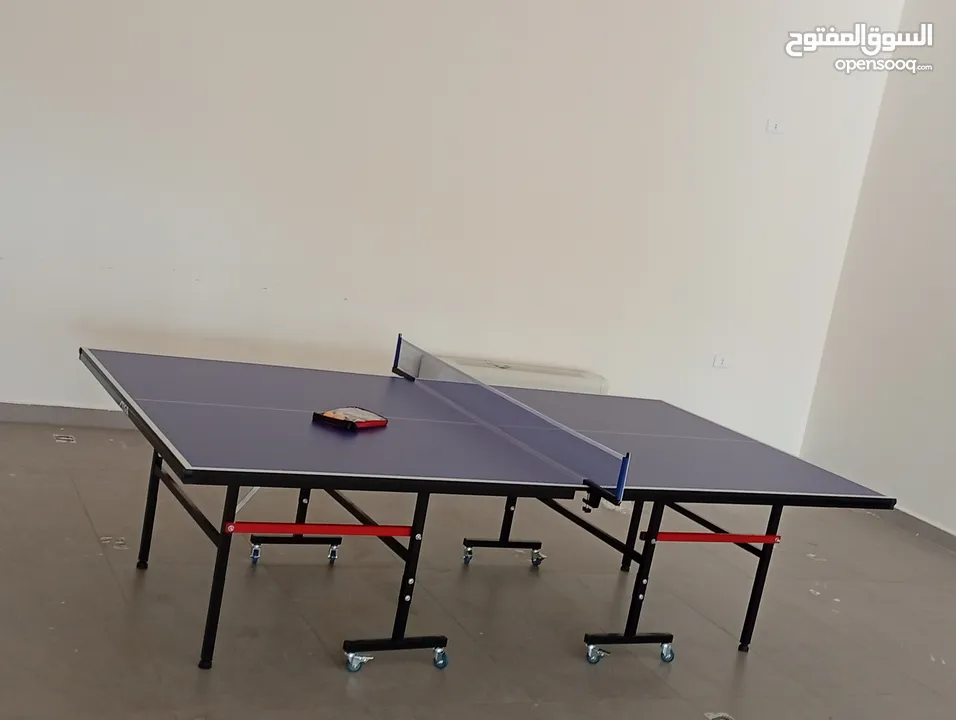 طاولة. تنس ستيغا اصليه مع اضافات