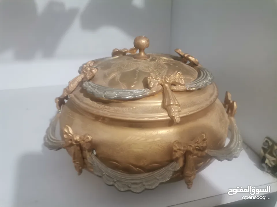 سدور وصواني نقش ابرة وصواني تقديم فخمة بسعر مغري