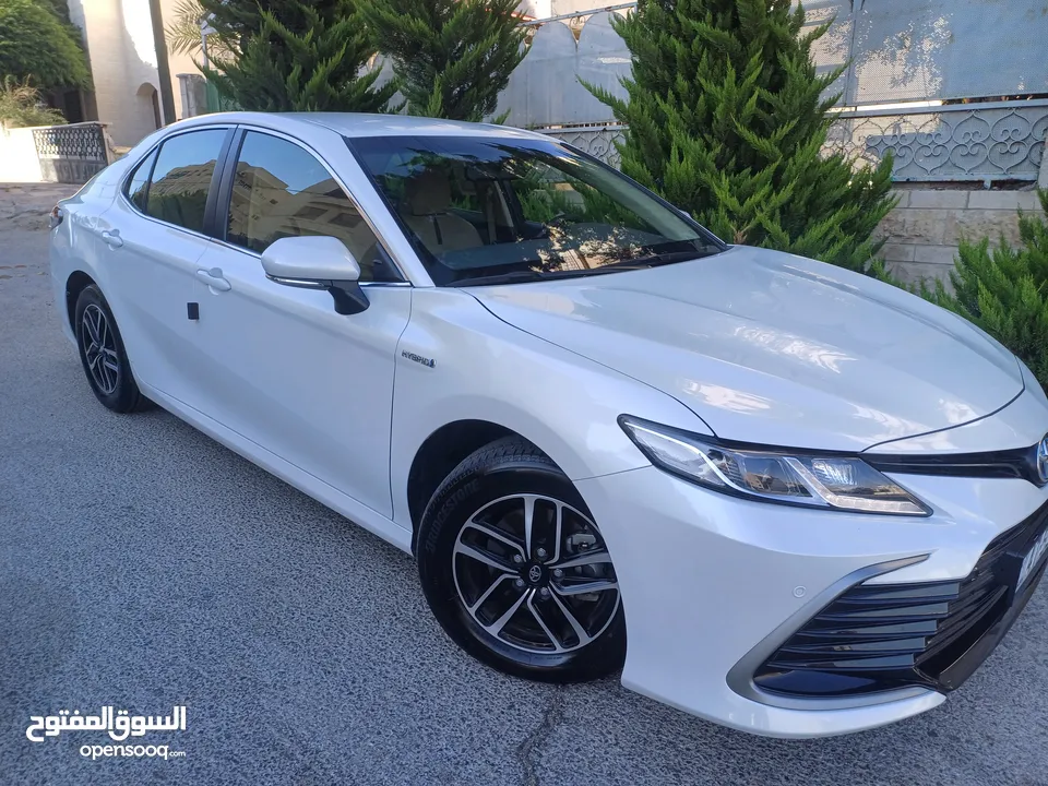Toyota Camry LE 2024 مالك اول من الزيرو بحالة الشركة