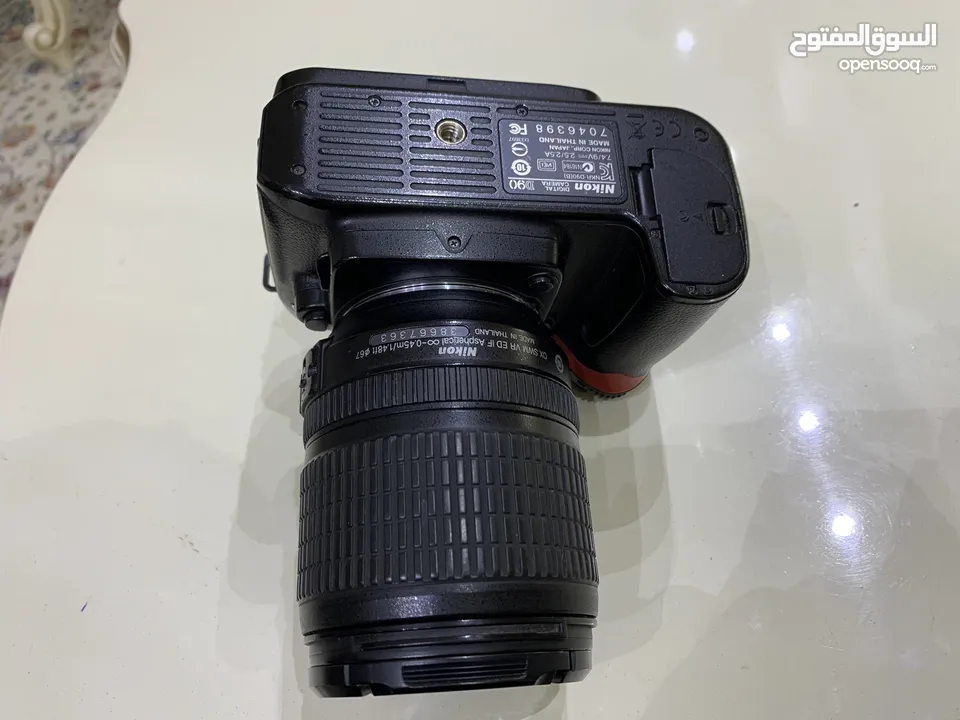 كاميرة نيكون D90 للبيع