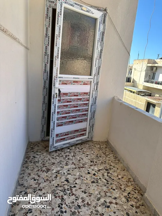 شقة الإيجار مفروشة بالاثاث ما شاء الله في مدينة طرابلس منطقة بن عاشور  بالقرب من سوق المثلث