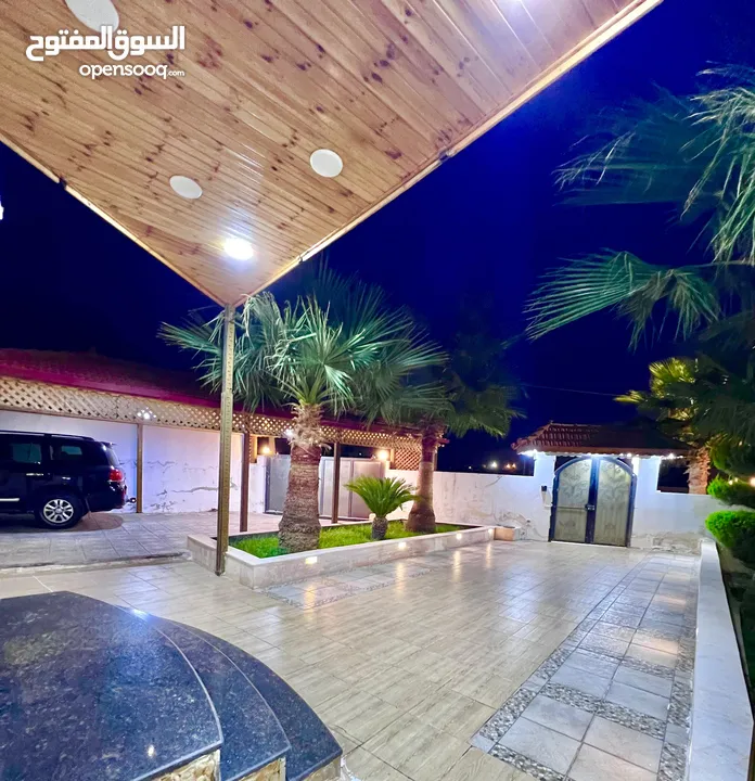فيلا مميزه في منجا قرب طريق عمان مادبا