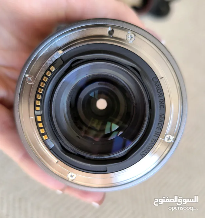 Camera Canon R + Lens RF 24-105 + Lens 85 1.8 + adapter + Flash Godox V1