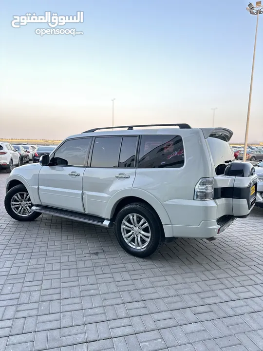 Mitsubishi Pajero GCC OMAN 2017 باجيرو خليجي وكالة عمان بدون حوادث نظيف