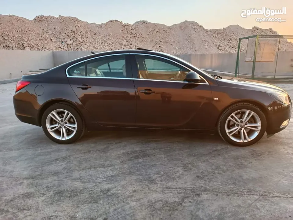 OPEL INSIGNIA بسعر مغري