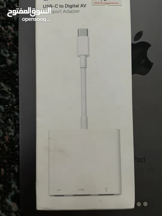ادبتر HDMI USB -C توصيل الايباد بالقاتو   ادبتر HDMI USB -C توصيل الايباد بالقاتو