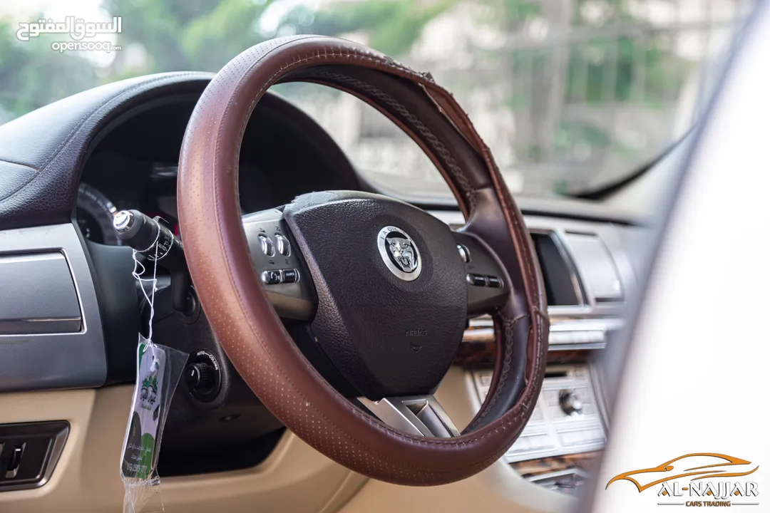 Jaguar XF 2007  السيارة وارد الشركة و بحالة ممتازة جدا