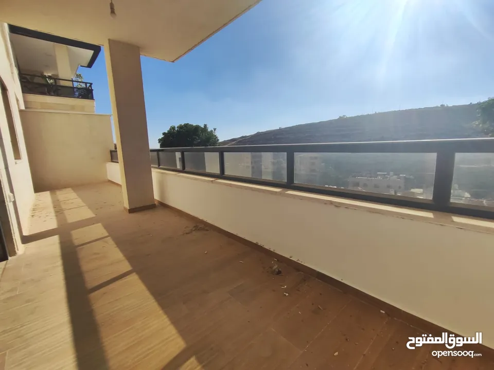 شقة جديدة للإيجار – عين منجد / شارع إسكان المهندسين