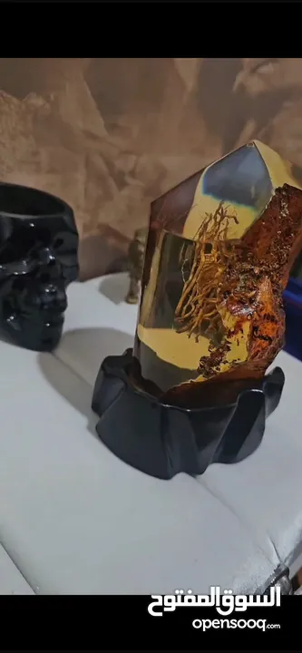 حجر كهرمان معالج