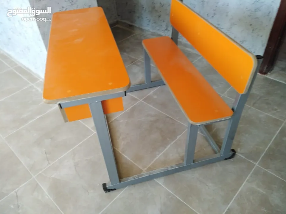 كراسي محاضرات و دروج مدرسية و الواح وايت بورد