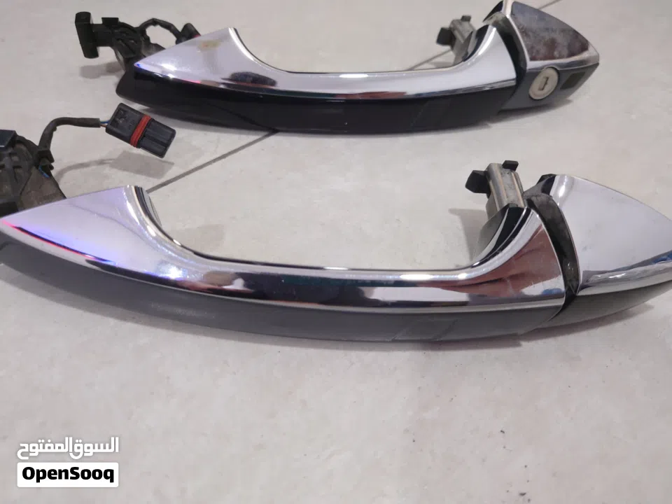 مقبض باب سيارة مرسيدس s500 نظيف جدا للبيع Very clean Mercedes S500 door handle for sale