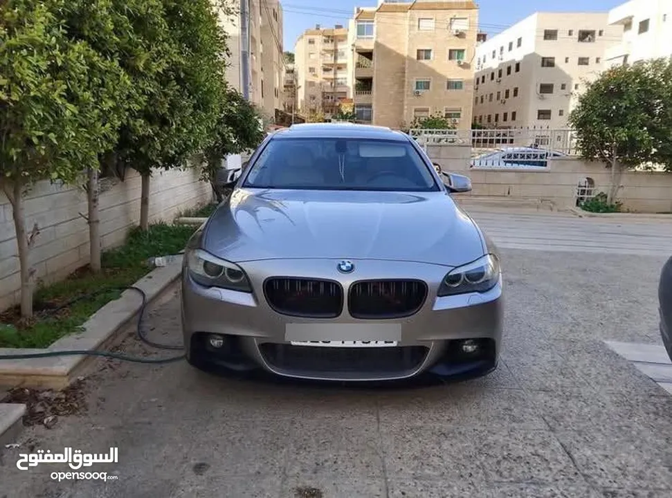 للبيع BMW F10 528  ia 2013