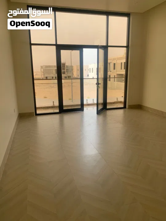 فيلا 6 غرف ماستر للبيع جاهز للسكن بسعر مميز  تشطيبات مودرن باركنج مغطي منطقه الريمان 2