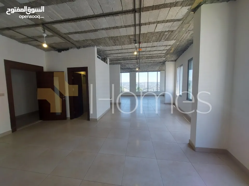 مكتب طابق ثالث للبيع في عمان - الدوار الثالث بمساحة 92م مخدوم بالكامل .