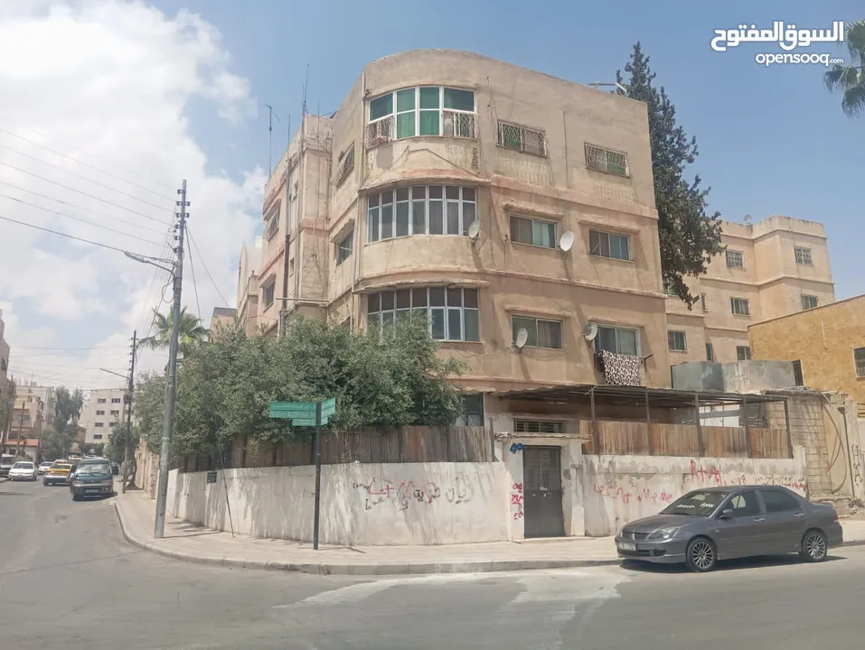 عمارة استثمارية للبيع ماركا الشمالية حي الزهراء بالقرب من حديقة الأمير عمر الفيصل