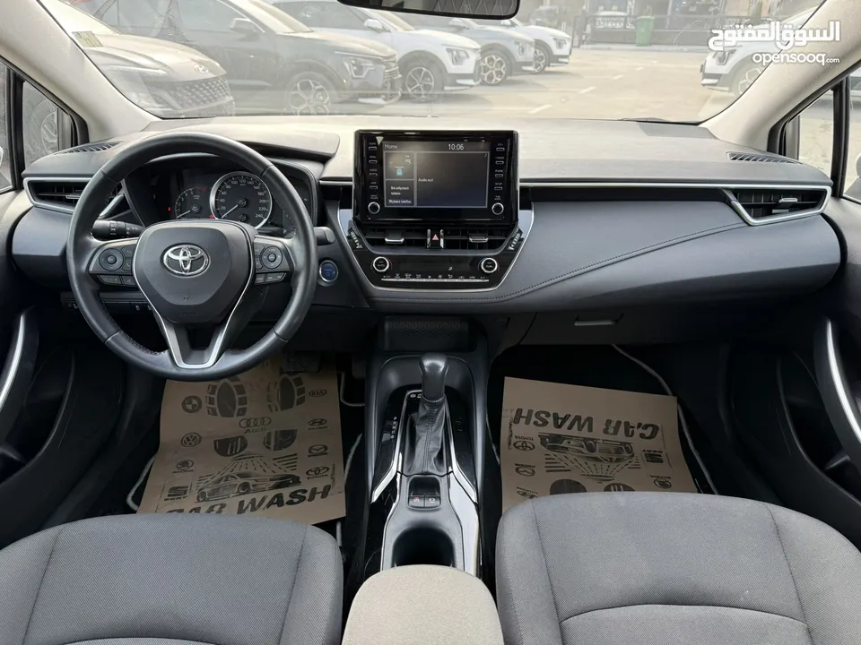 تويوتا كارولا ترخيص 2022 محرك 1800 هايبرد جير أوتوماتيك 170 حصان