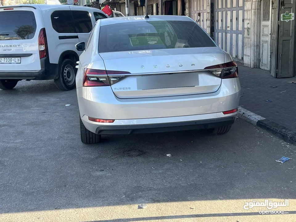 سكواد سوبير