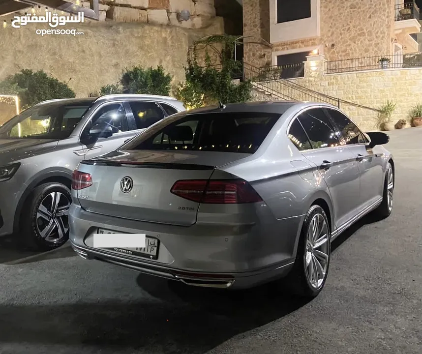 باسات B8 موجوده بالخليل