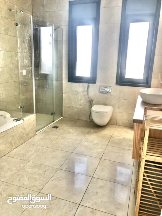 شقة للبيع خلف منتدى شارك الشبابي