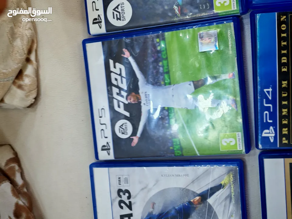سيدات بلايستيشن فايف في حالة الوكالة