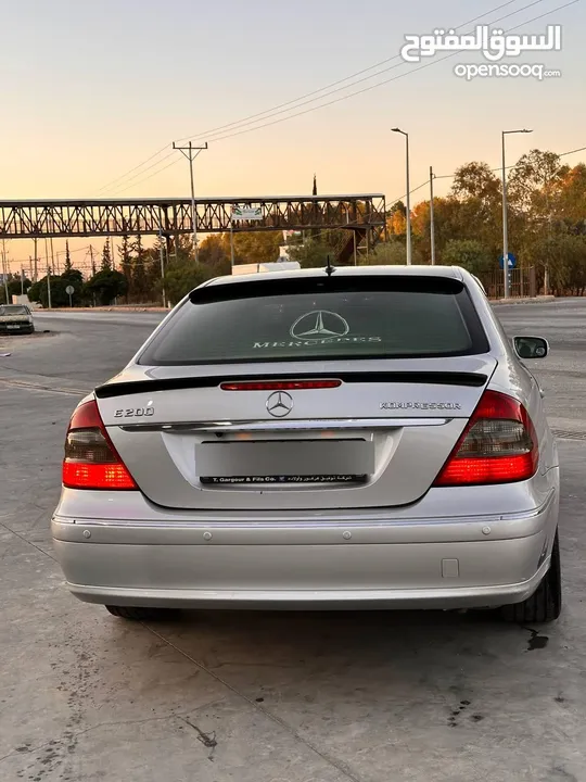 مرسيدس E200  2007