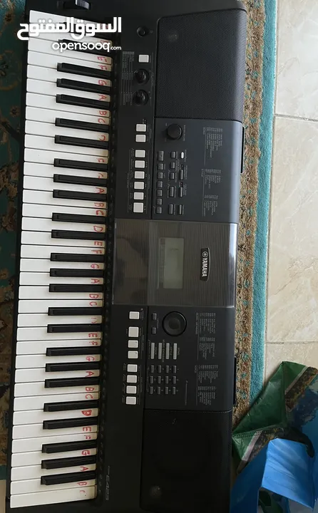 Yamaha Piano E423