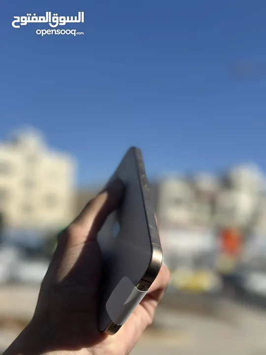 Iphone 16 pro 128GB  مشحون كم شحنة بحال الوكالة بسعر حررقق