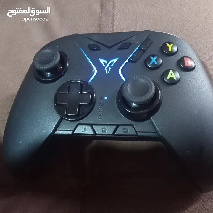 يد تحكم جيروسكوب