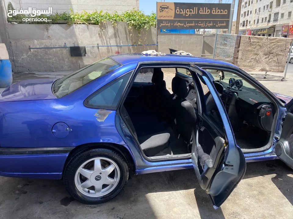 اوبل فيكترا  موديل 1993 محرك 1800 بحاله جيده