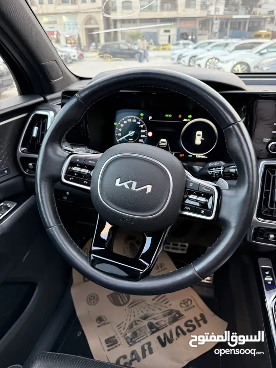 كيا سورينتو ترخيص 2022 محرك 1600 هايبرد   جير أوتوماتيك 240 حصان