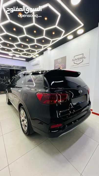 كيا سرنتو رخصة 2019