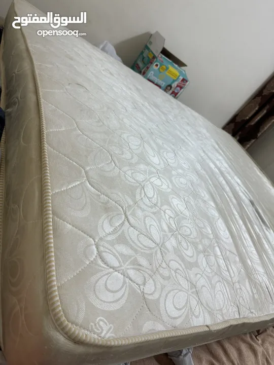 Queen size medicated mattress