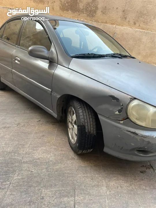 كيا ريو 2001