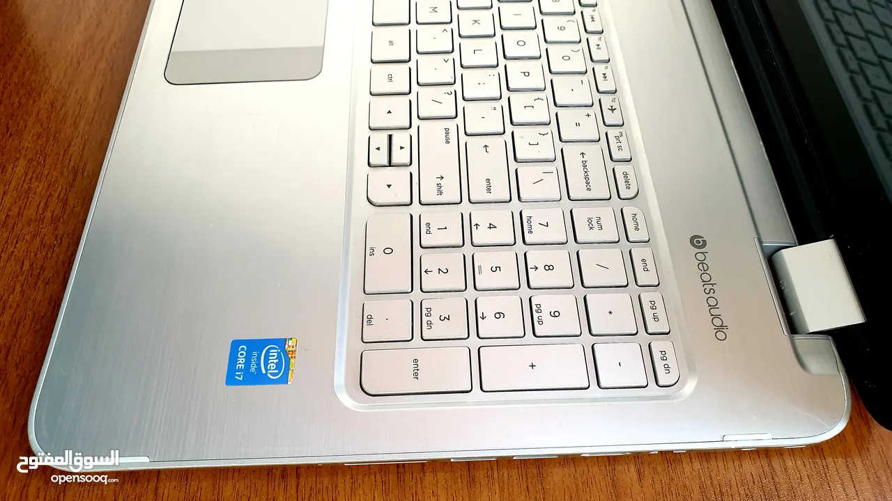 hp ENVY 15 x360 Core i7 الجيل الرابع Ram 8G hard 256ssd  حجم الشاشة 15.6  لمس مع قلاب 360