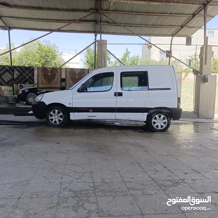 سياره بيجو ستروين حاله جيده