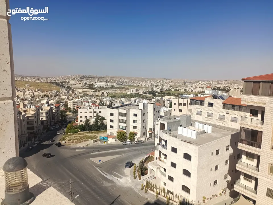 شقة فاخرة مع روف الجبيهة ضاحية الرشيد قرب دوار الجاذبية 180م مع روف غير مبني اطلالة رائعة جدا