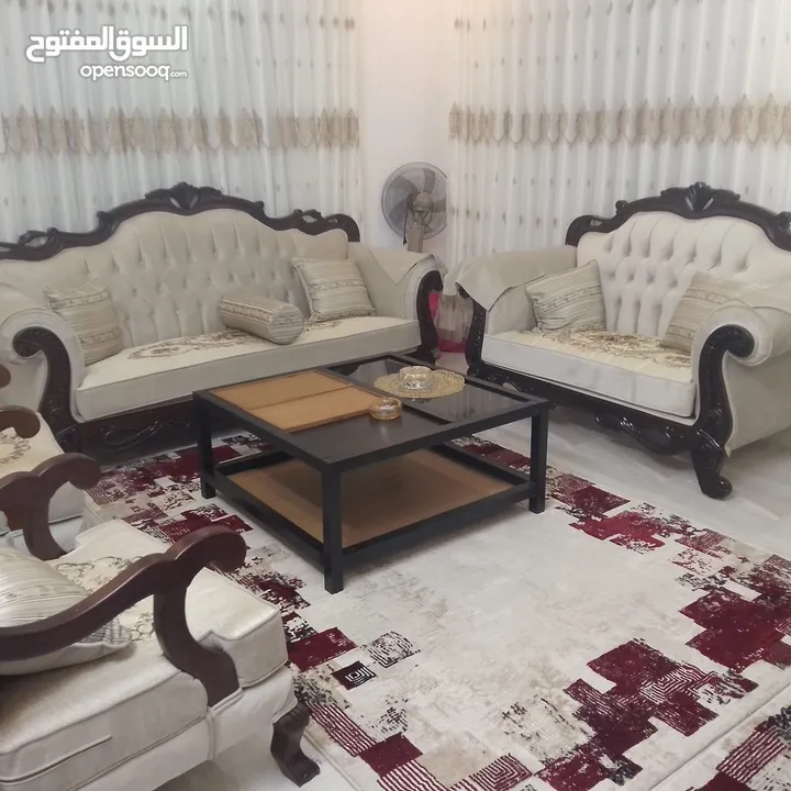 طقم كنب بحالة الوكالة استعمال 6 مرات