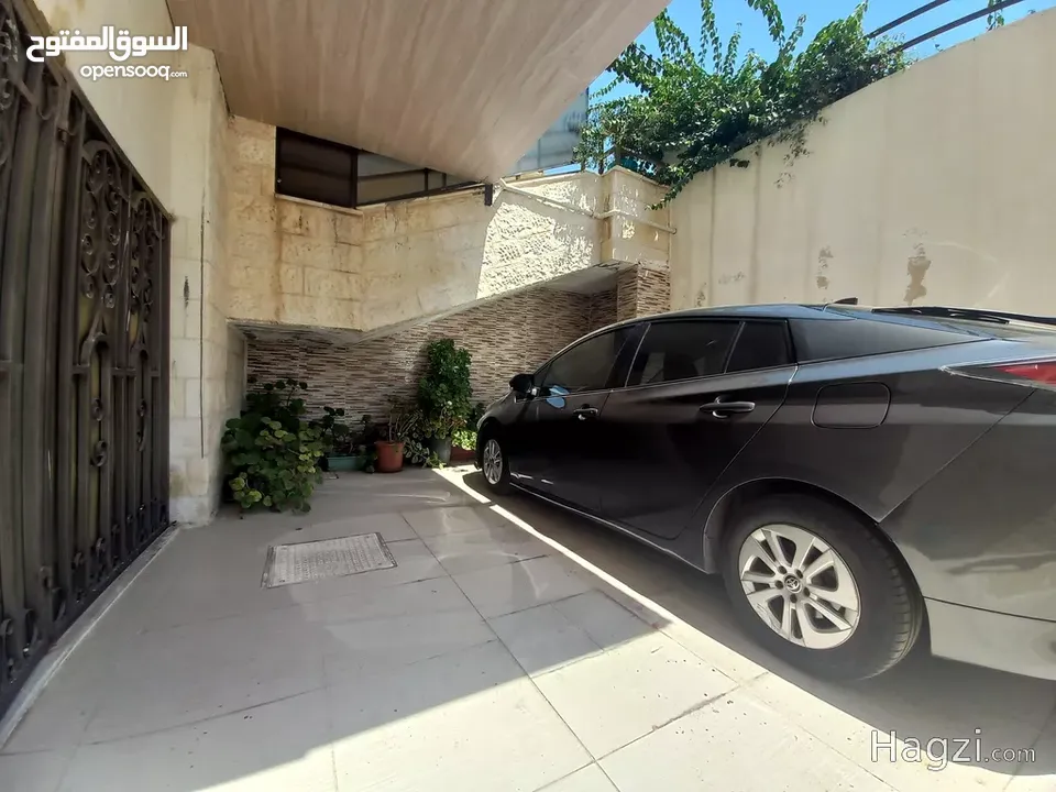 شقة للبيع في منطقة عبدون  ( Property ID : 33972 )