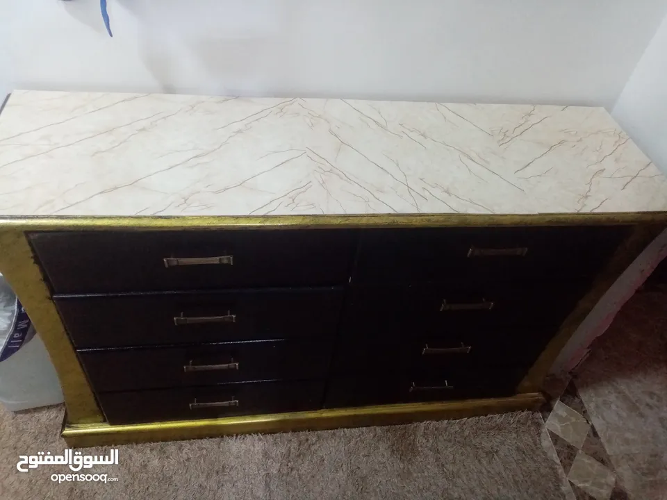 تواليت 8 جوارير