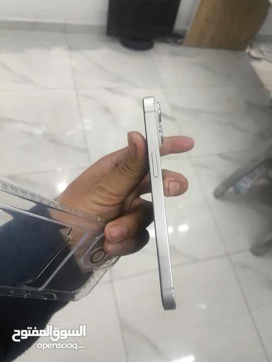 ايفون 14 مش مصلح شركة  بطارية 85 /128